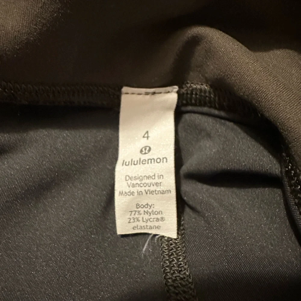 Lululemon Invigorate High-Rise leggings - Picture 6 of 6